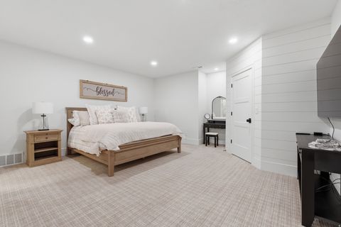 Tiny photo for 1297 S 890 E, Salem, UT 84653 (MLS # 2159537)