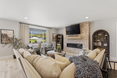 Tiny photo for 1297 S 890 E, Salem, UT 84653 (MLS # 2159537)