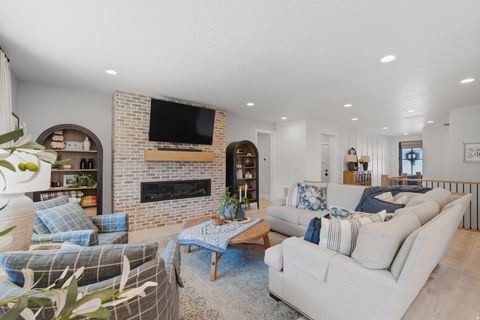 Tiny photo for 1297 S 890 E, Salem, UT 84653 (MLS # 2159537)