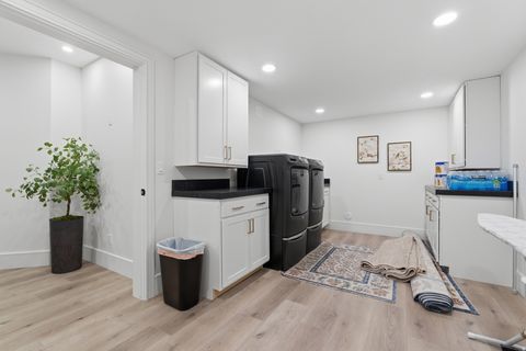 Tiny photo for 1297 S 890 E, Salem, UT 84653 (MLS # 2159537)