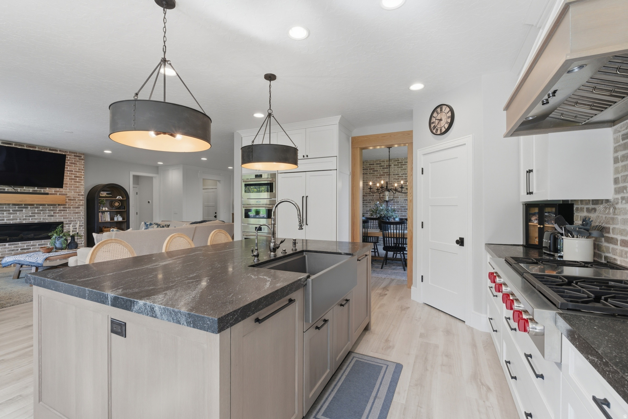 RIDGE VIEW ESTATES - Residential