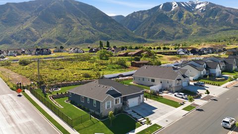 Tiny photo for 1297 S 890 E, Salem, UT 84653 (MLS # 2159537)