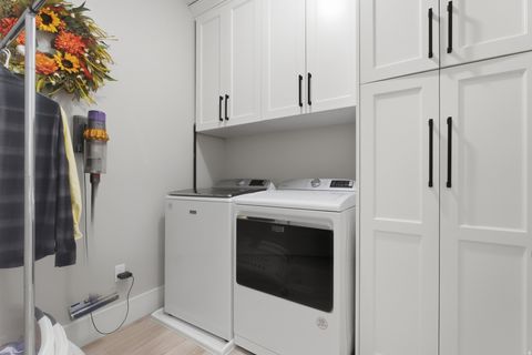Tiny photo for 1297 S 890 E, Salem, UT 84653 (MLS # 2159537)