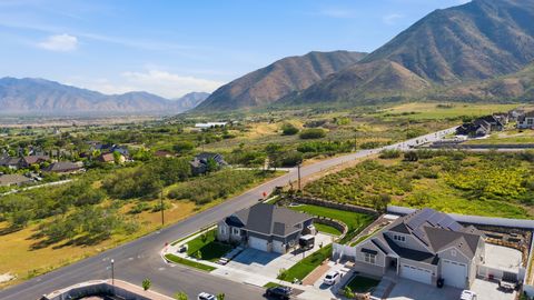 Tiny photo for 1297 S 890 E, Salem, UT 84653 (MLS # 2159537)