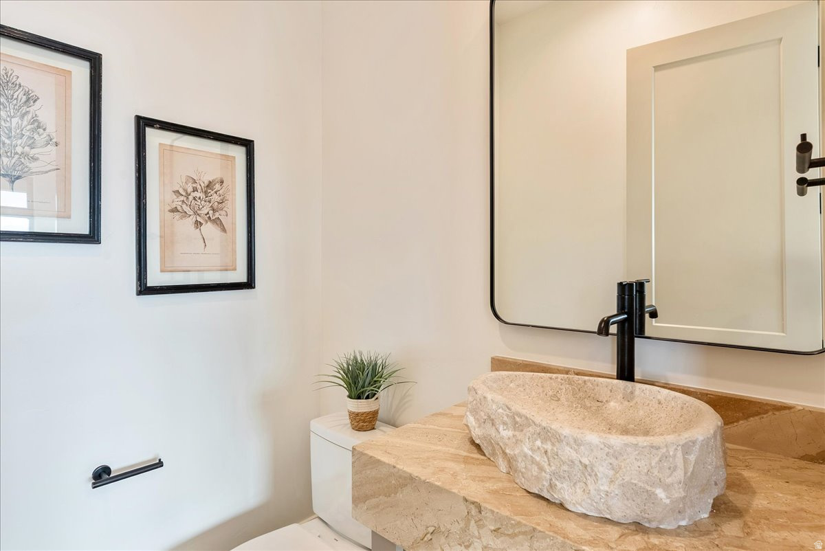 CENTER POINTE TOWNHOMES - Residential