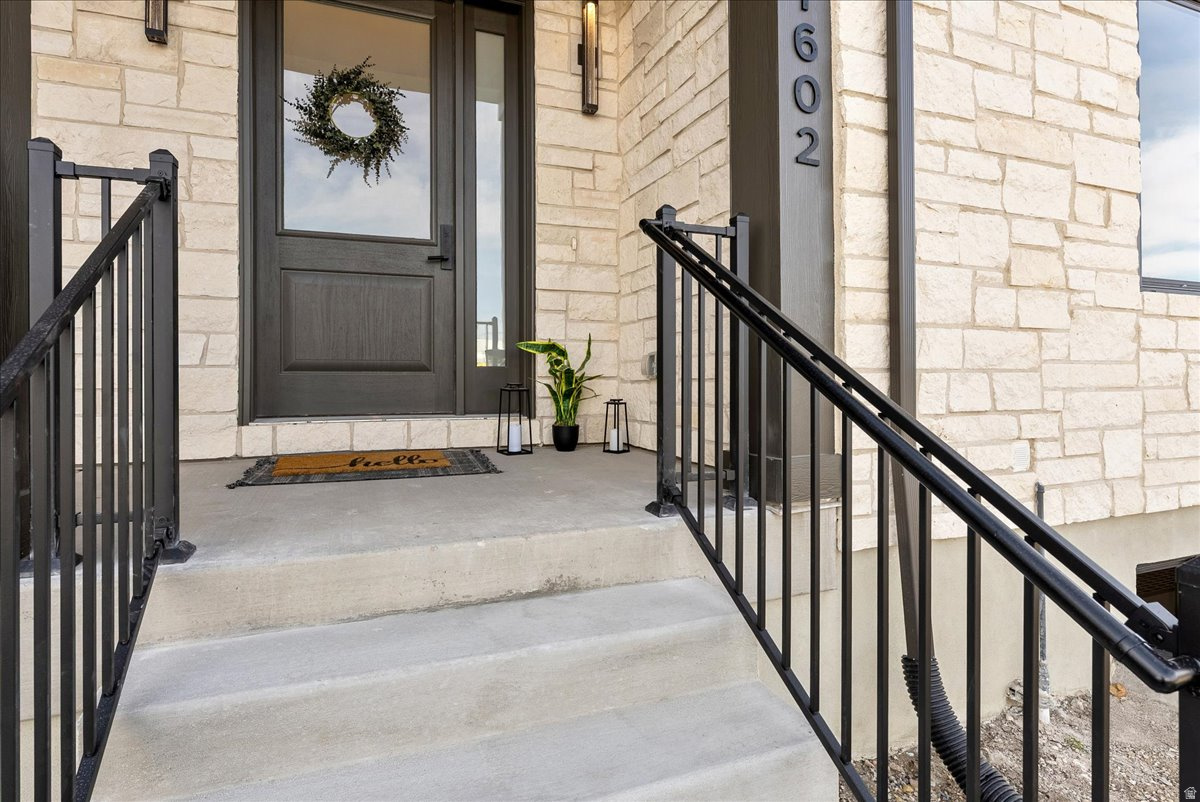 CENTER POINTE TOWNHOMES - Residential