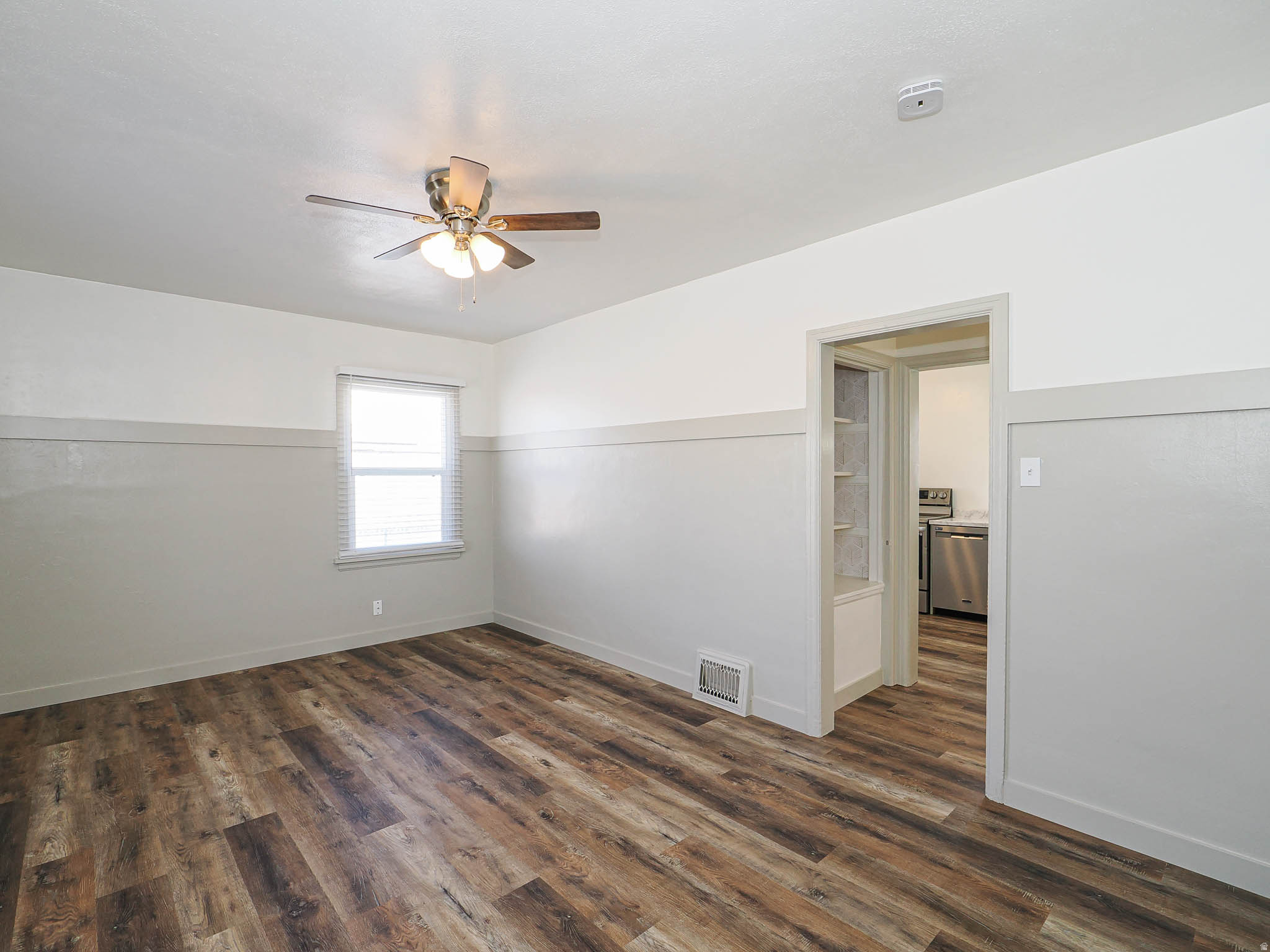 BEVERLY PLACE - Residential