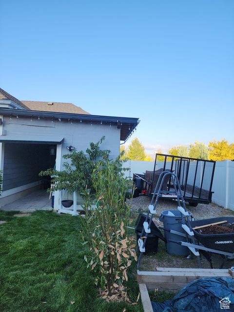 Tiny photo for 4028 S YOUNG DR, West Valley City, UT 84128 (MLS # 2116745)