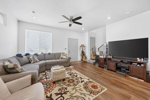 Tiny photo for 84 E FAIRMONT PL, Saratoga Springs, UT 84045 (MLS # 2129733)