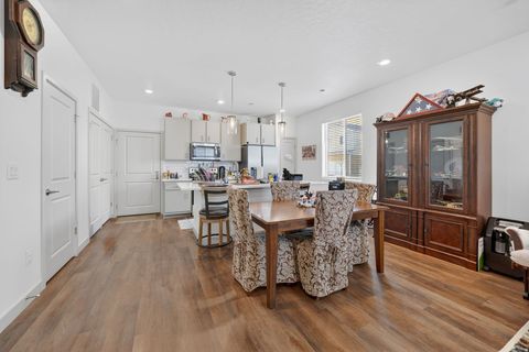 Tiny photo for 84 E FAIRMONT PL, Saratoga Springs, UT 84045 (MLS # 2129733)
