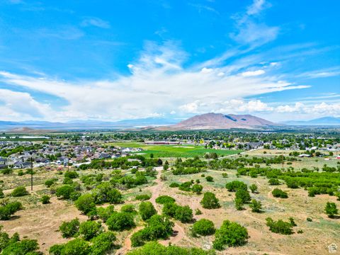 Photo of 1500 S 5200 W, Santaquin, UT 84655 (MLS # 2113486)