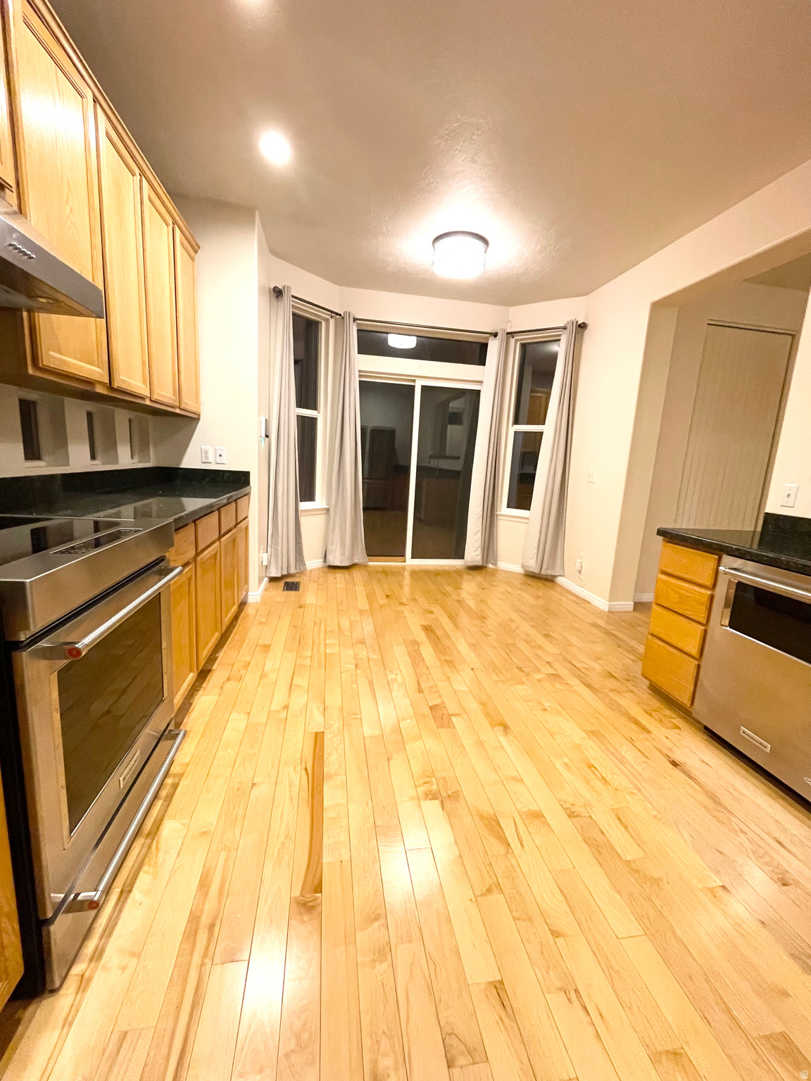 SOUTH MOUNTAIN - Residential Lease