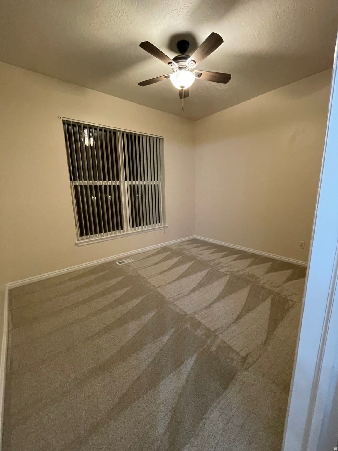 SOUTH MOUNTAIN - Residential Lease