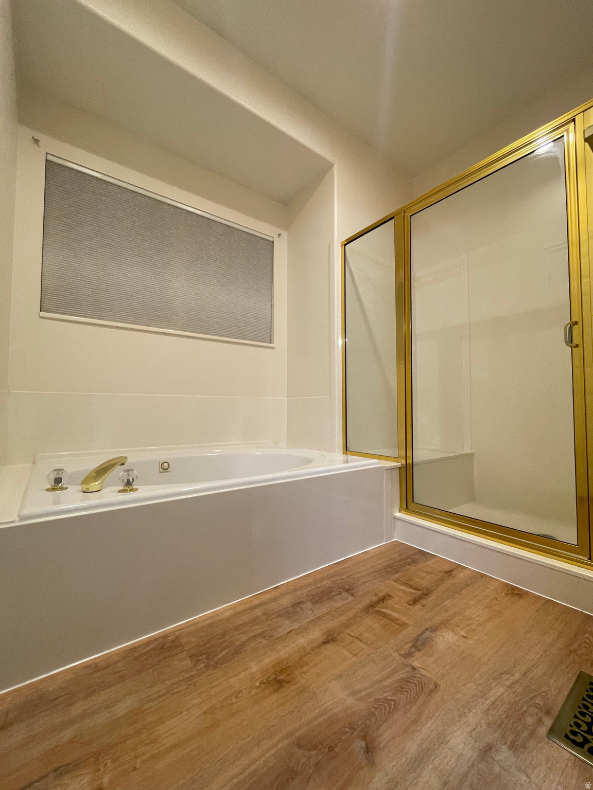 SOUTH MOUNTAIN - Residential Lease