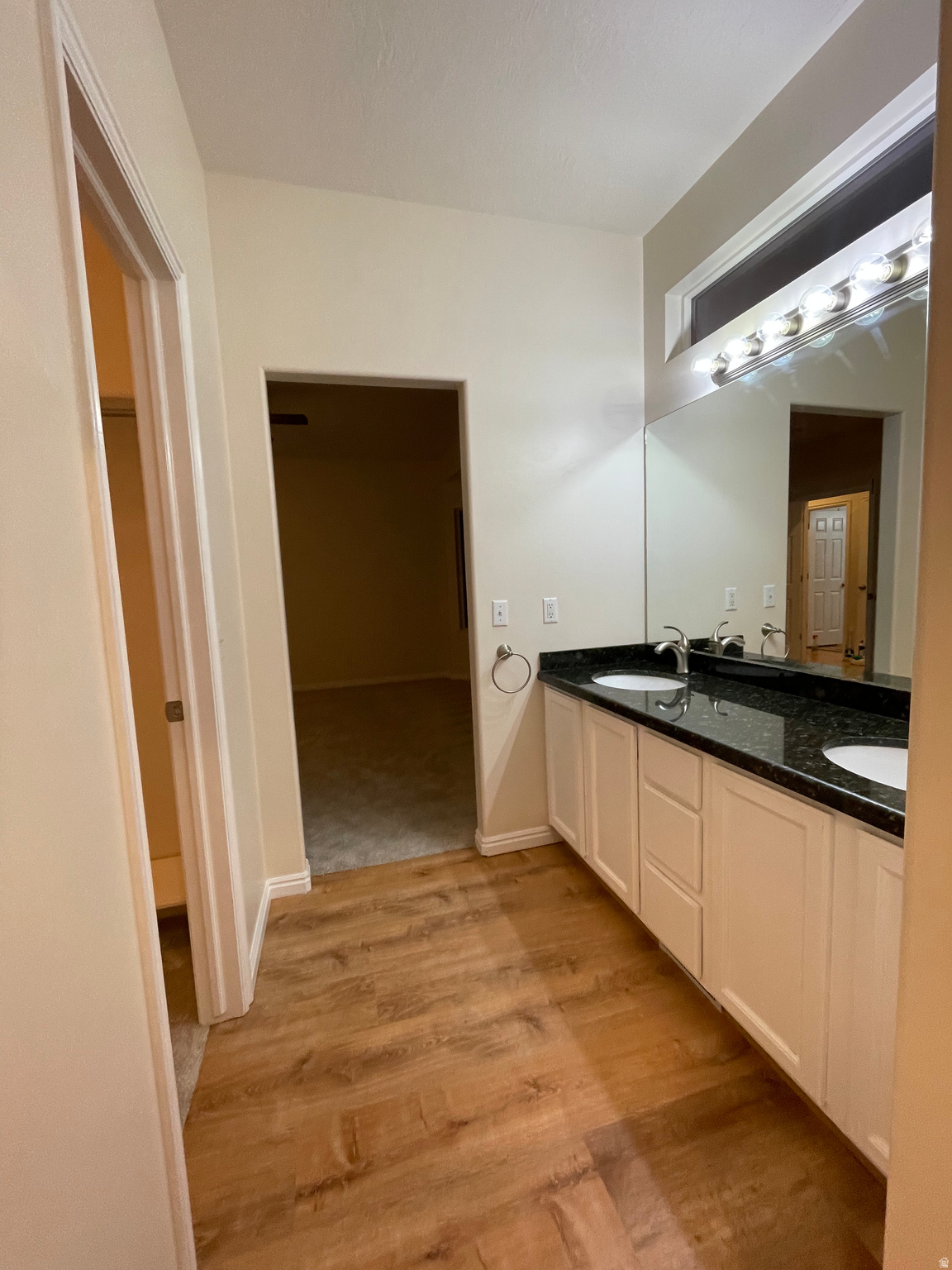 SOUTH MOUNTAIN - Residential Lease