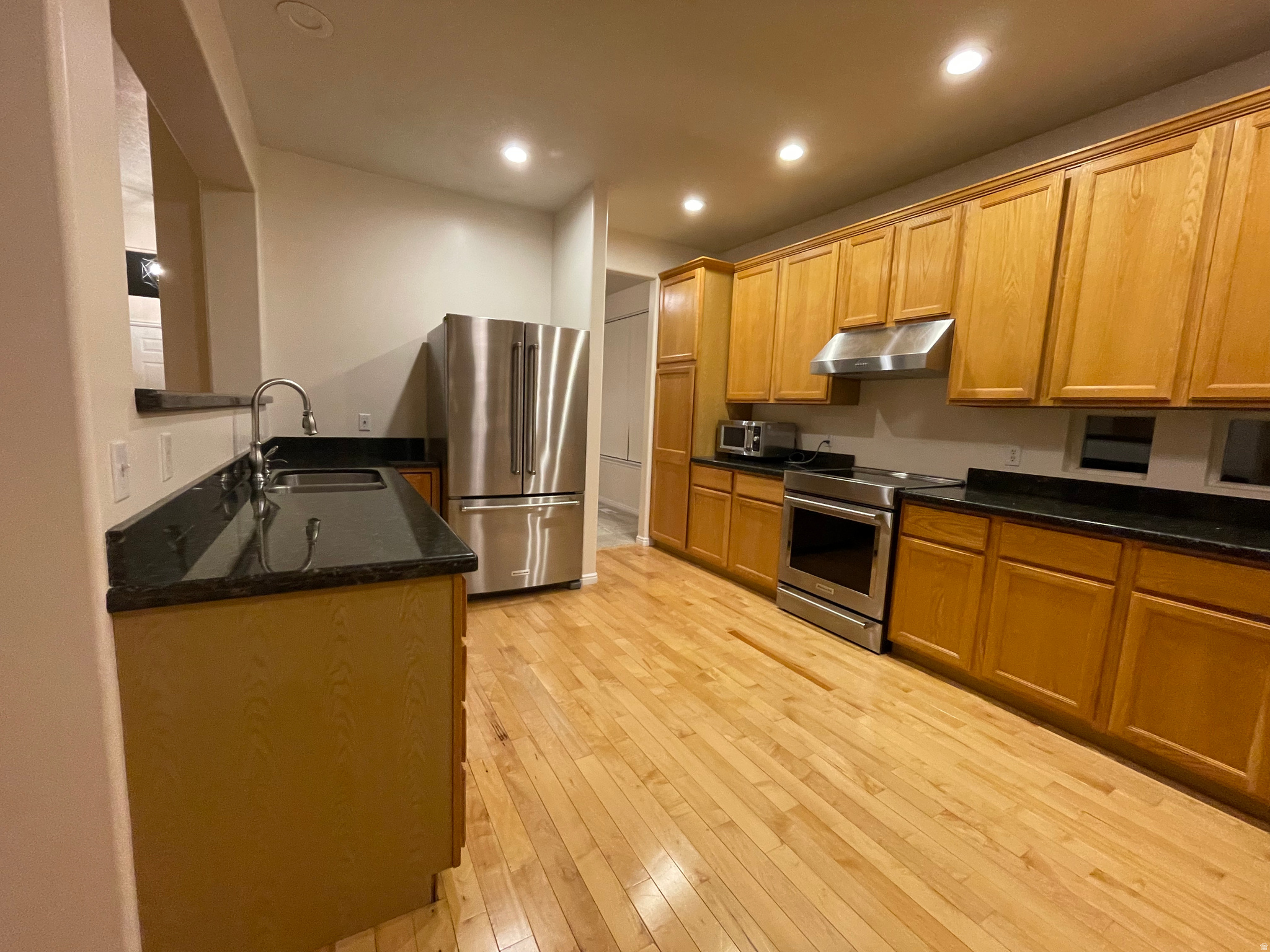 SOUTH MOUNTAIN - Residential Lease