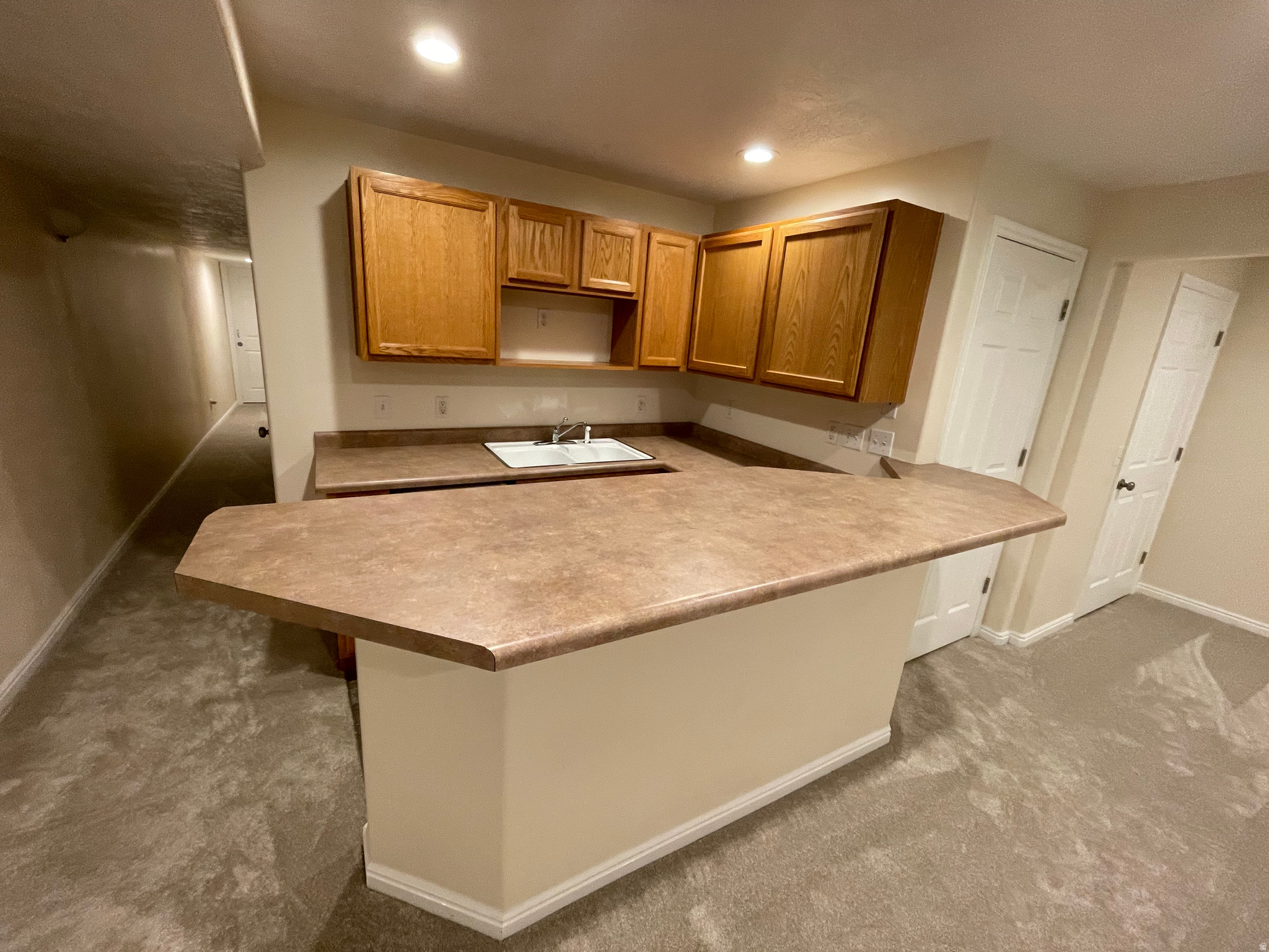 SOUTH MOUNTAIN - Residential Lease