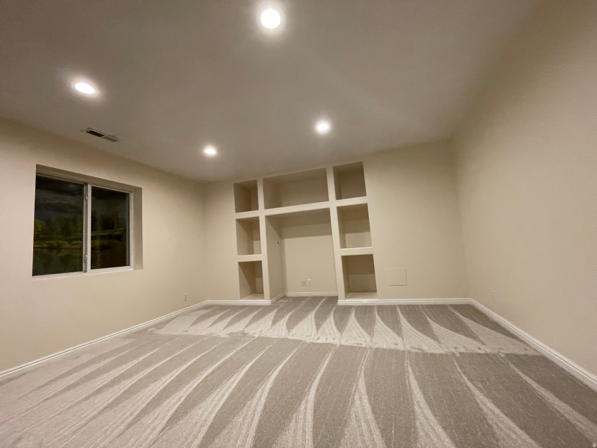 SOUTH MOUNTAIN - Residential Lease