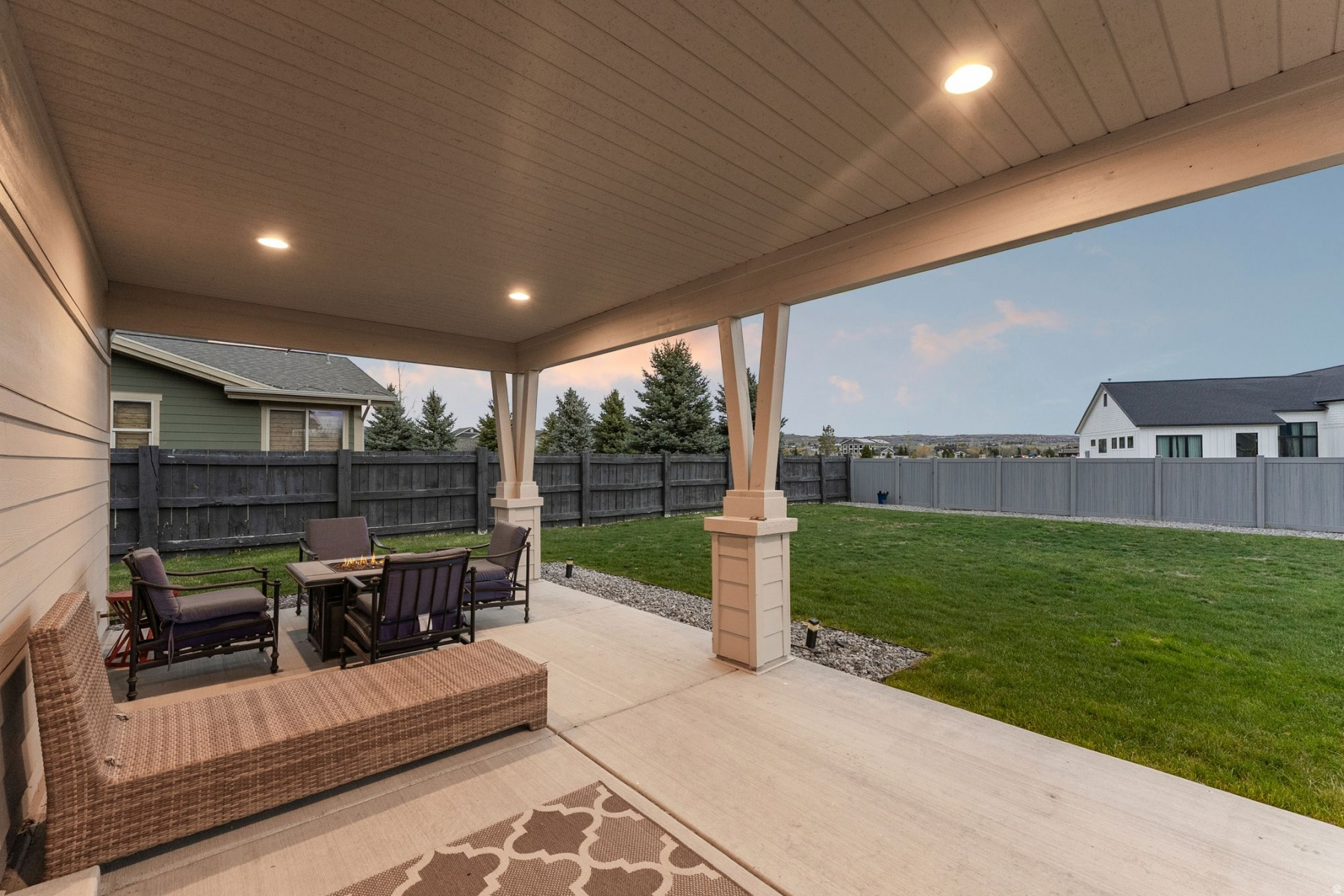 EAST CREEK RANCH - Residential