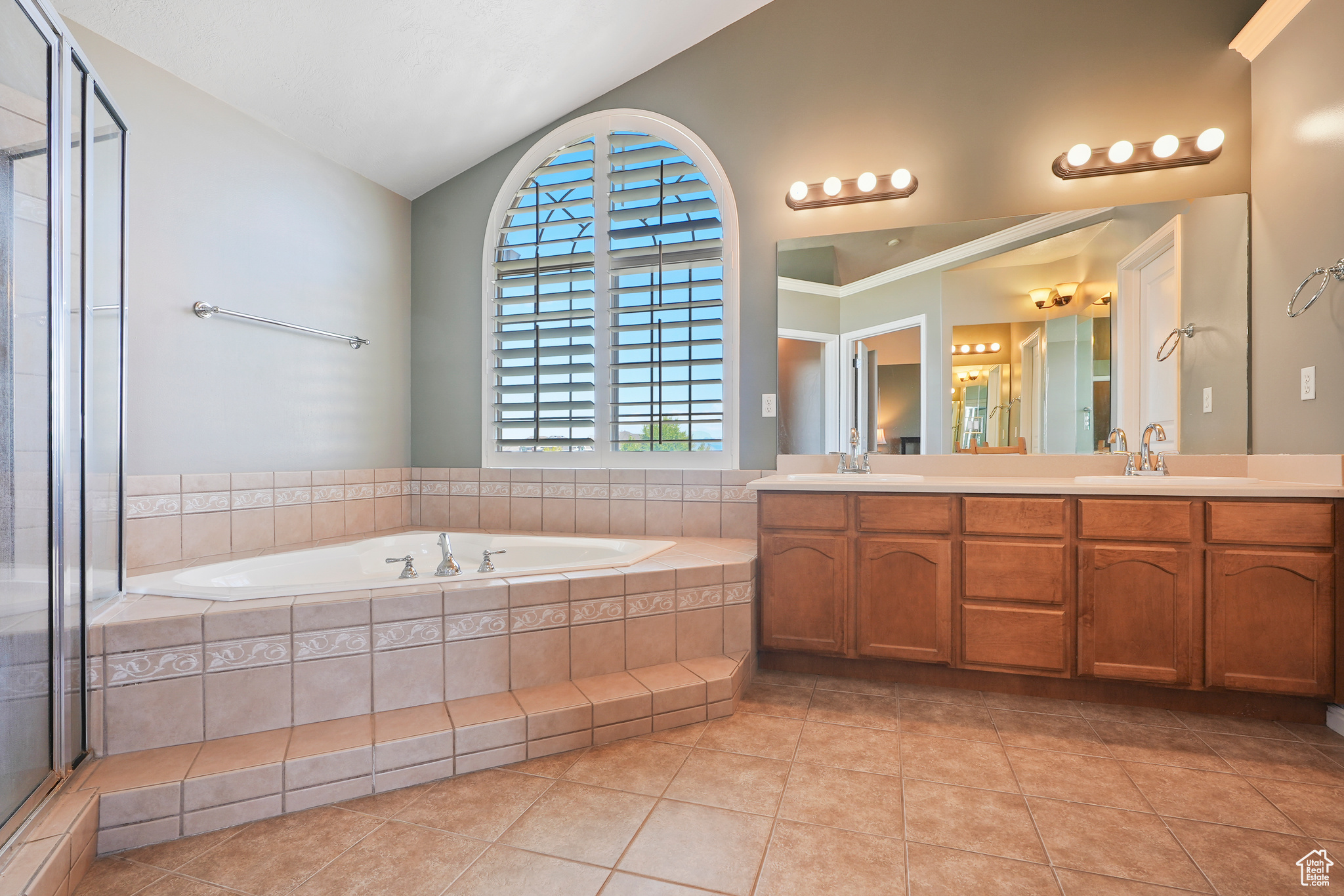 8127 S Bear Lake Ct, West Jordan, Utah image 35