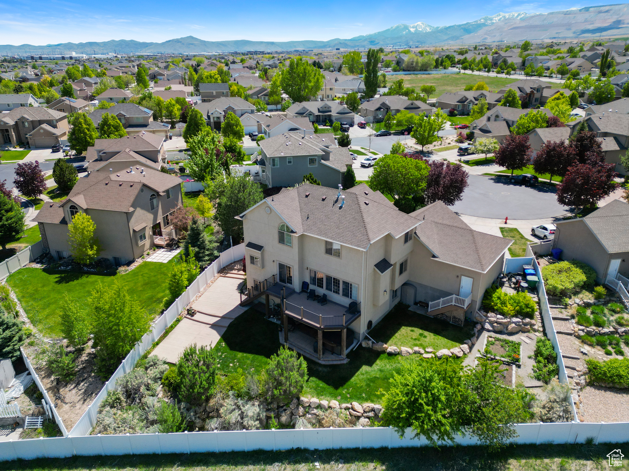 8127 S Bear Lake Ct, West Jordan, Utah image 2