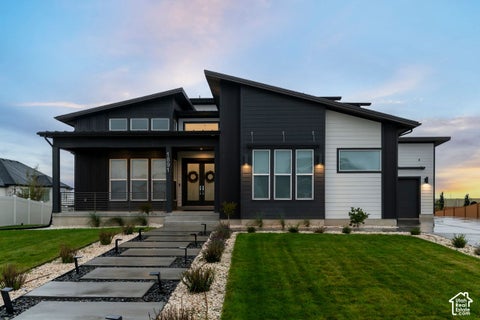 Photo of 1891 W FLAT ROCK CIR, Farmington, UT 84025 (MLS # 2192786)
