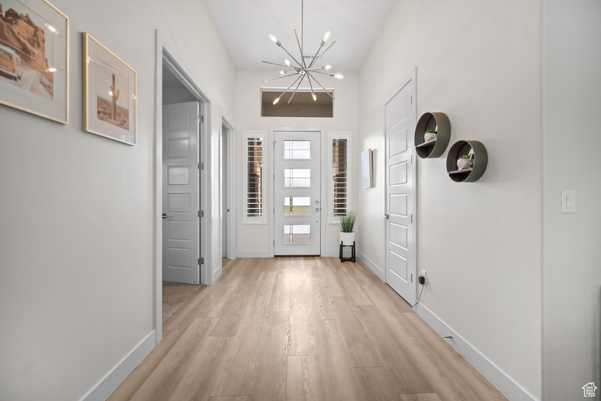 WASHINGTON VISTA - Residential