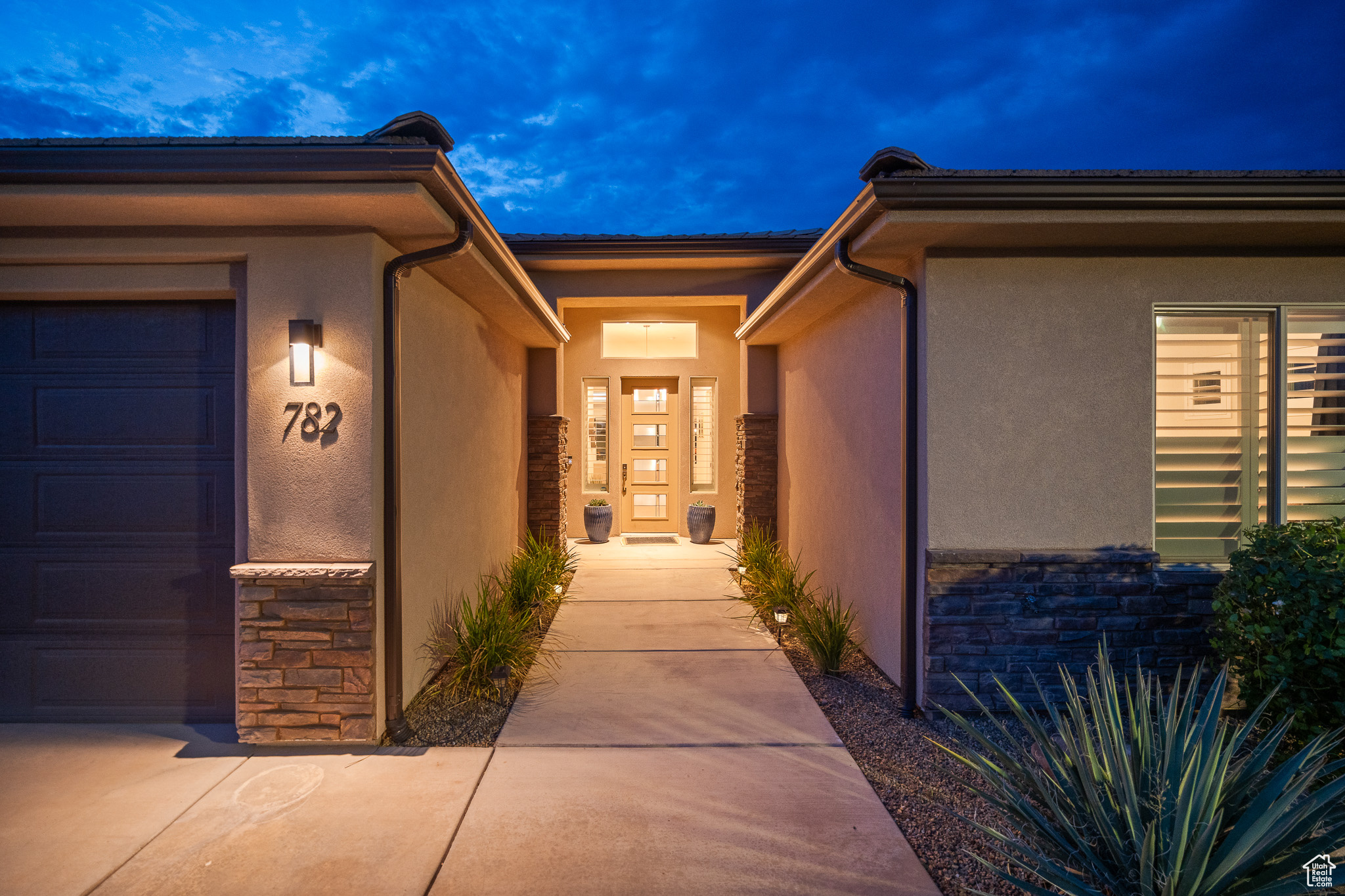 WASHINGTON VISTA - Residential