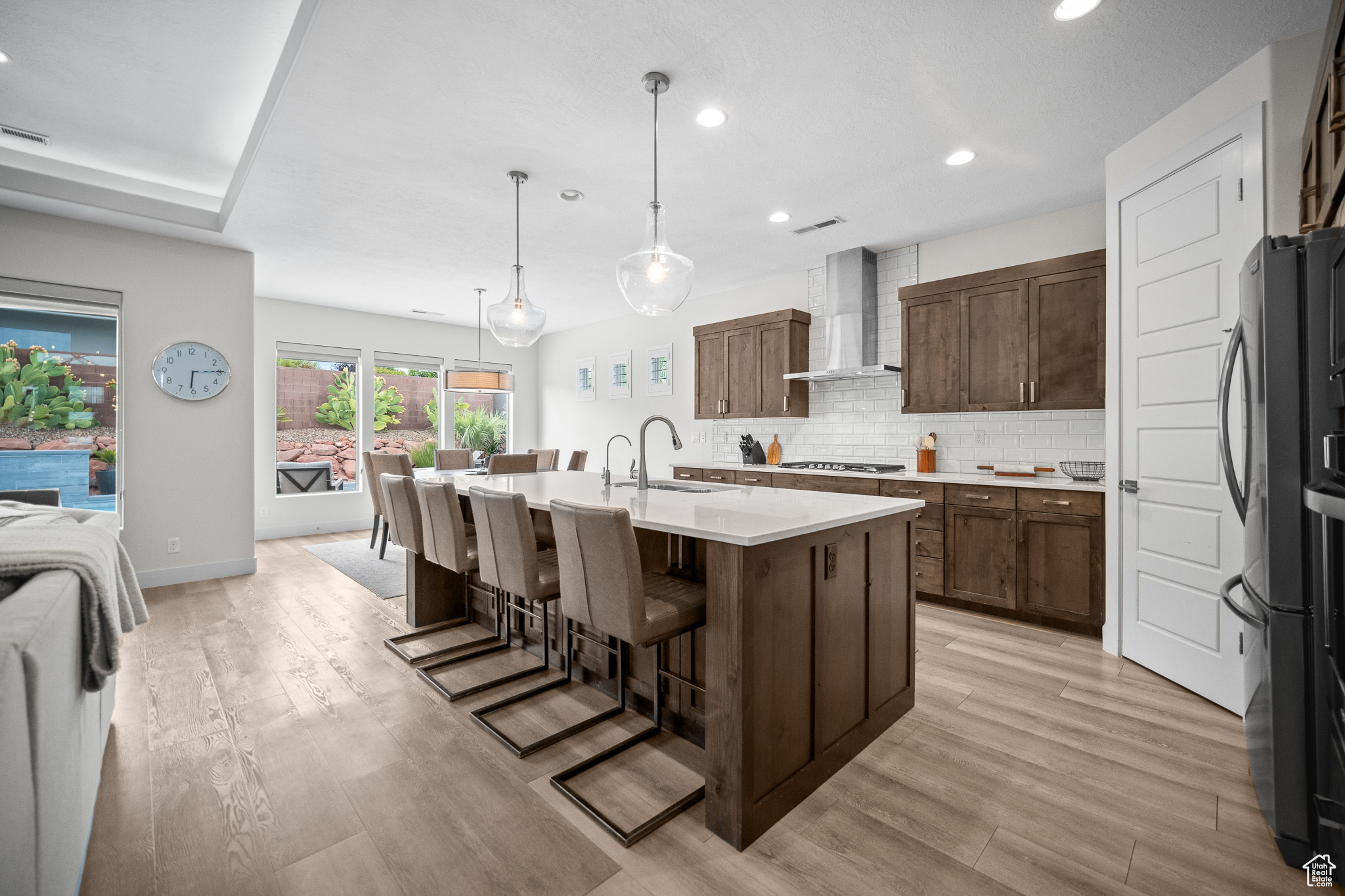 WASHINGTON VISTA - Residential