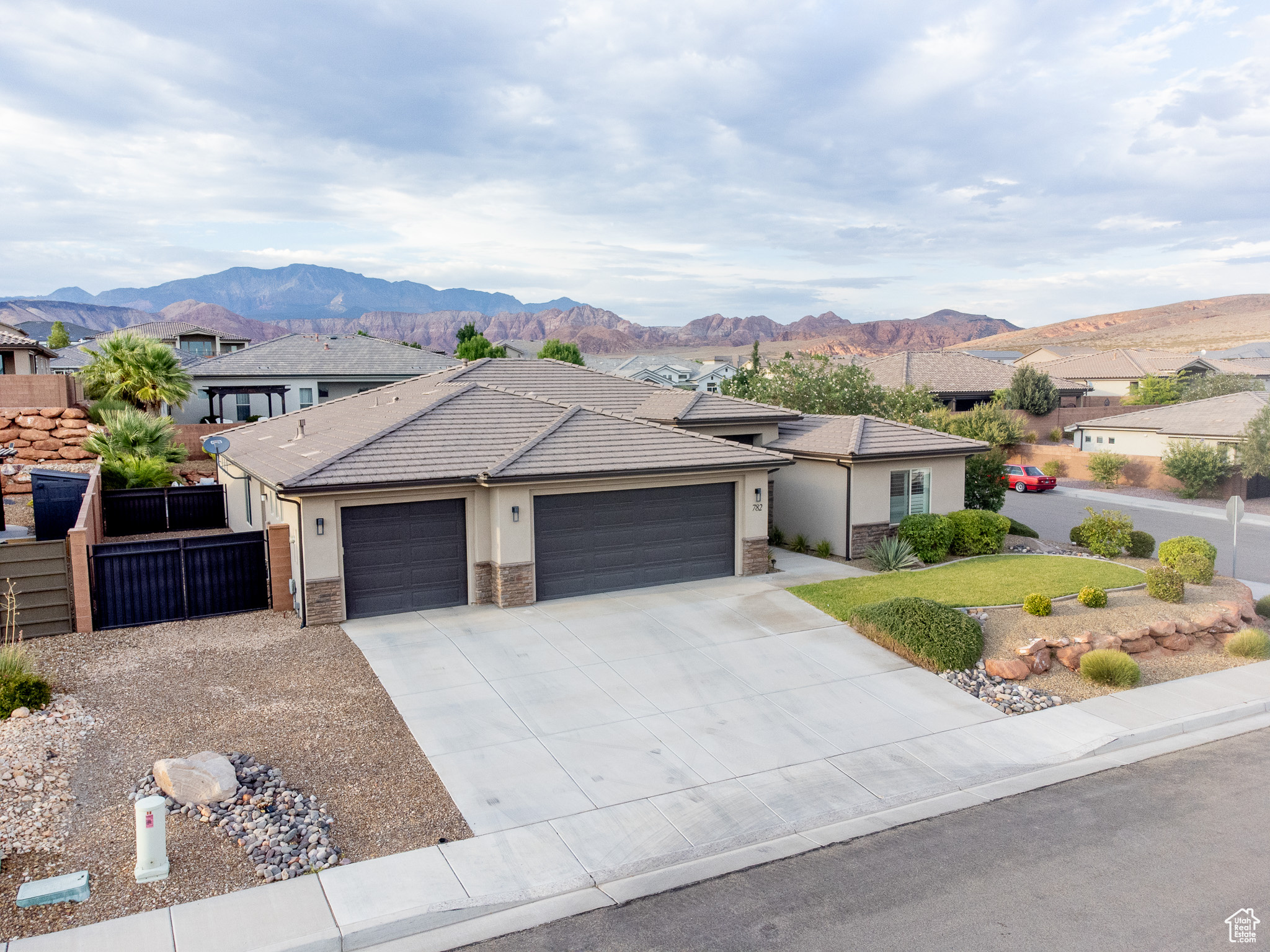 WASHINGTON VISTA - Residential