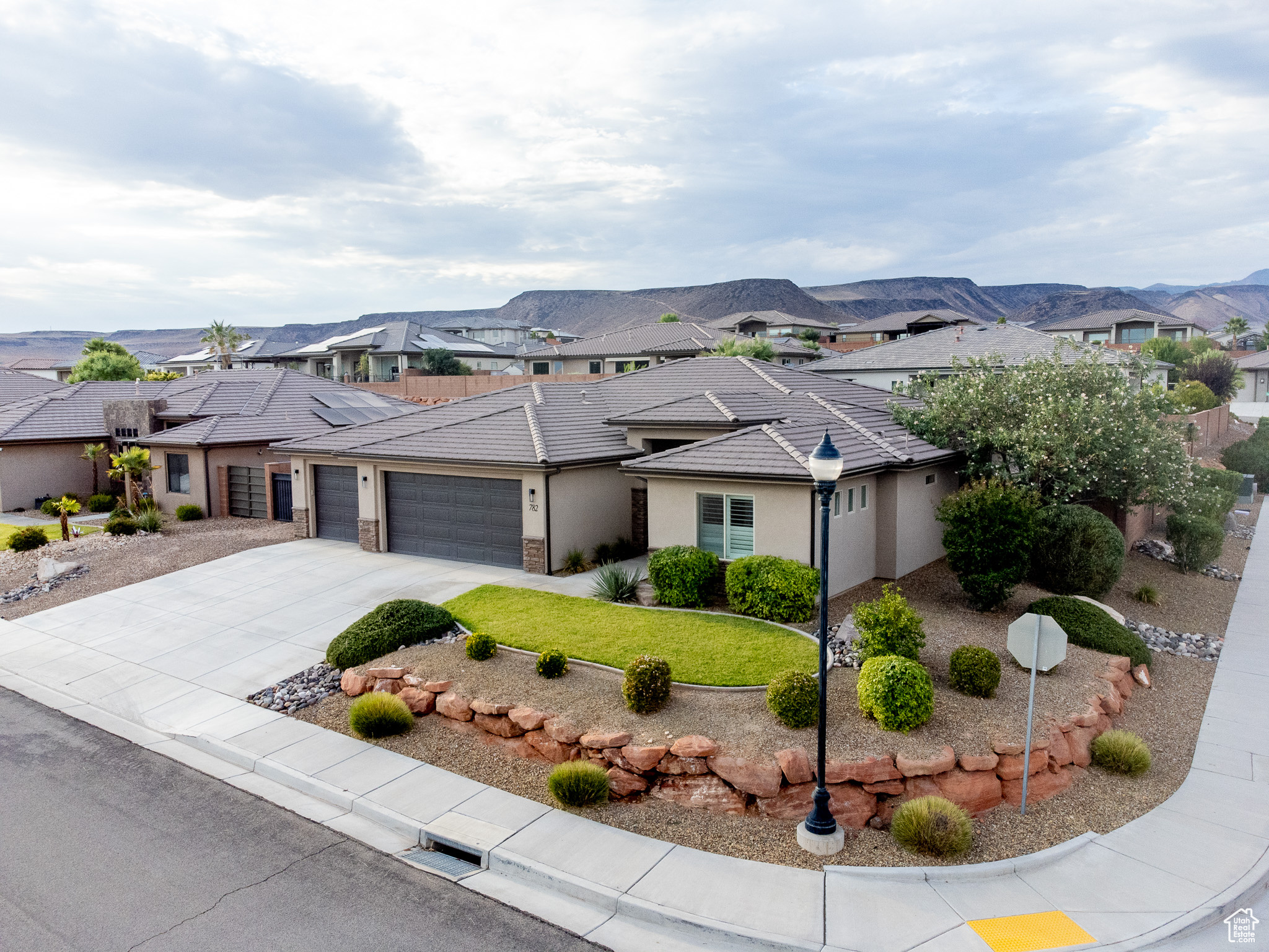 WASHINGTON VISTA - Residential