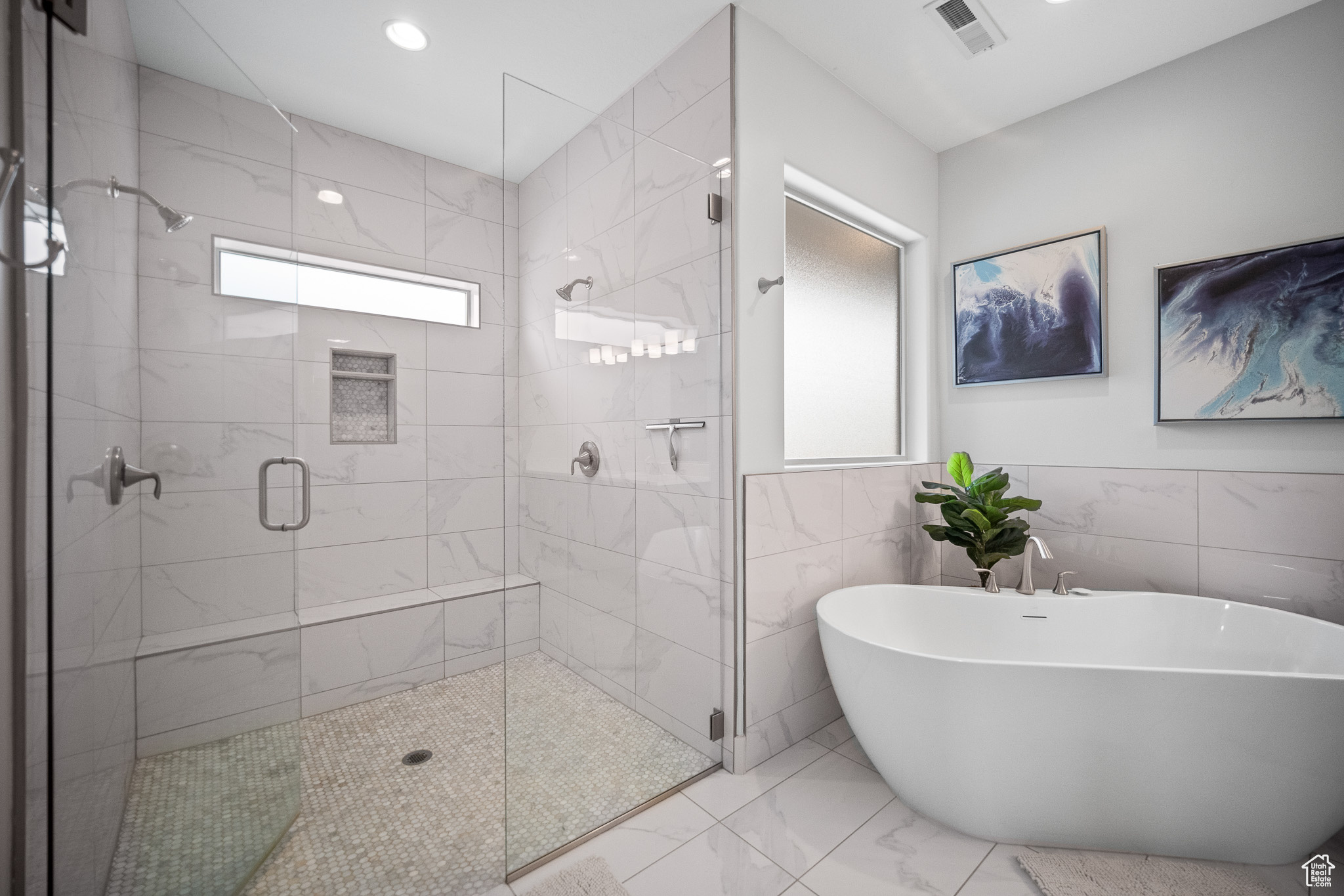 WASHINGTON VISTA - Residential