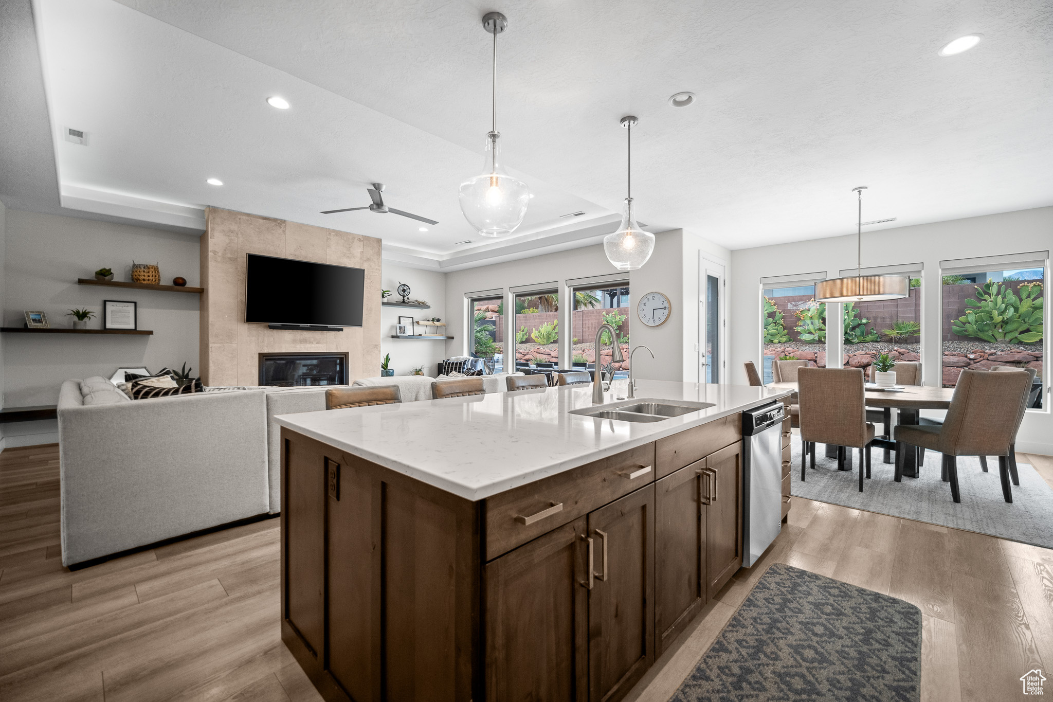 WASHINGTON VISTA - Residential