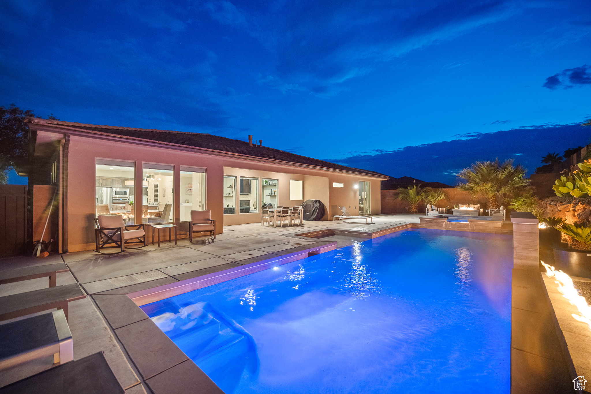 WASHINGTON VISTA - Residential