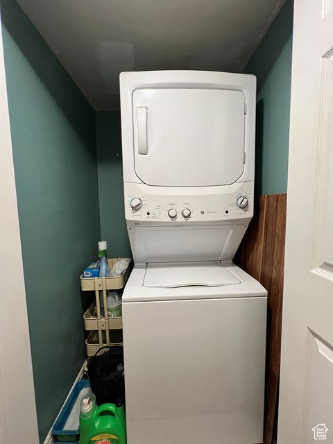 Tiny photo for 925 E CREEKHILL LN #11, Midvale, UT 84047 (MLS # 2113623)