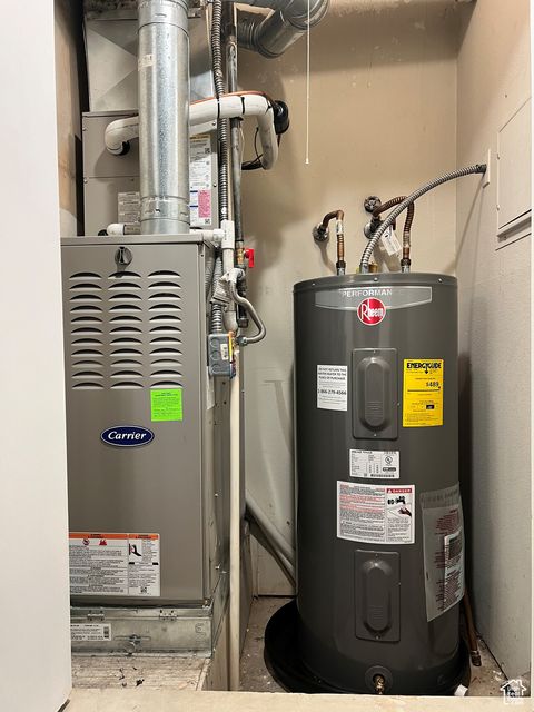 Tiny photo for 925 E CREEKHILL LN #11, Midvale, UT 84047 (MLS # 2113623)