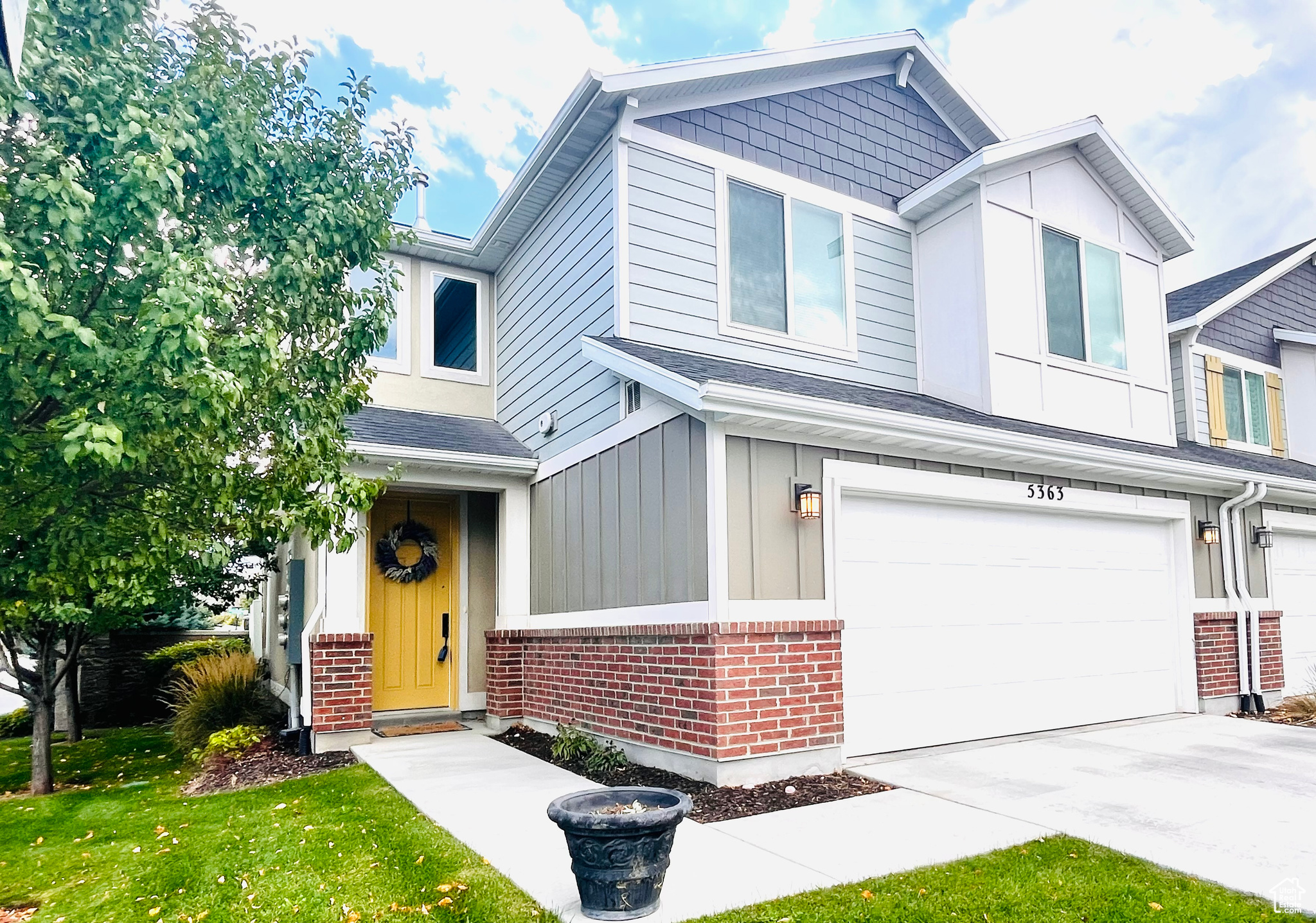 RUSHMORE PARK - Residential