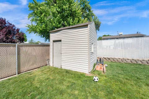 Tiny photo for 1602 N 725 W, Clinton, UT 84015 (MLS # 2162257)