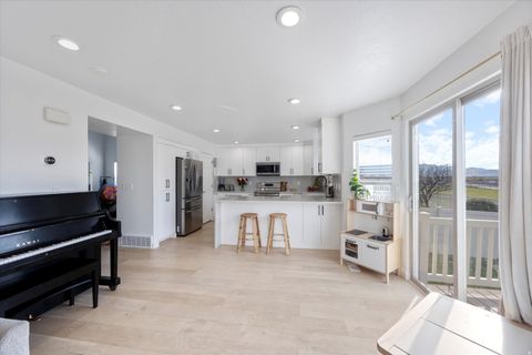 Tiny photo for 2189 N 2600 W, Lehi, UT 84043 (MLS # 2107038)