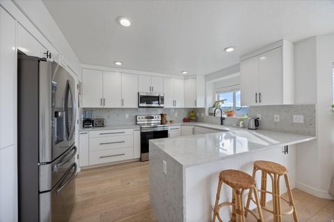 Tiny photo for 2189 N 2600 W, Lehi, UT 84043 (MLS # 2107038)