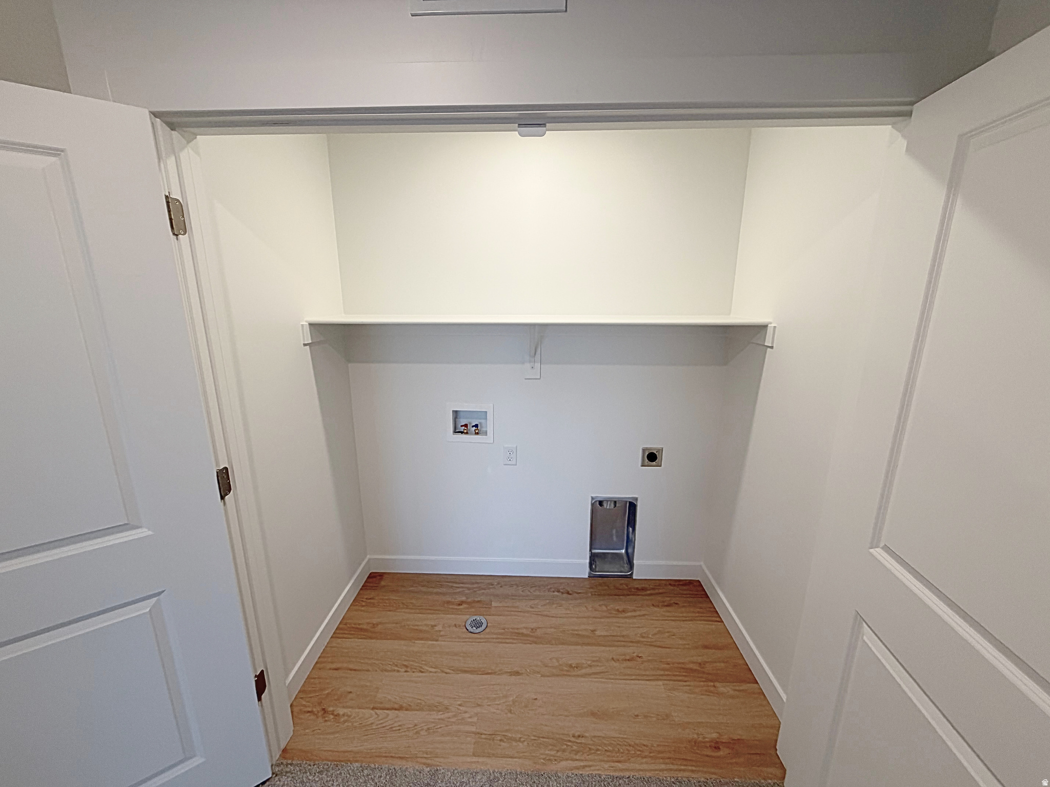 BEACON POINTE - Residential