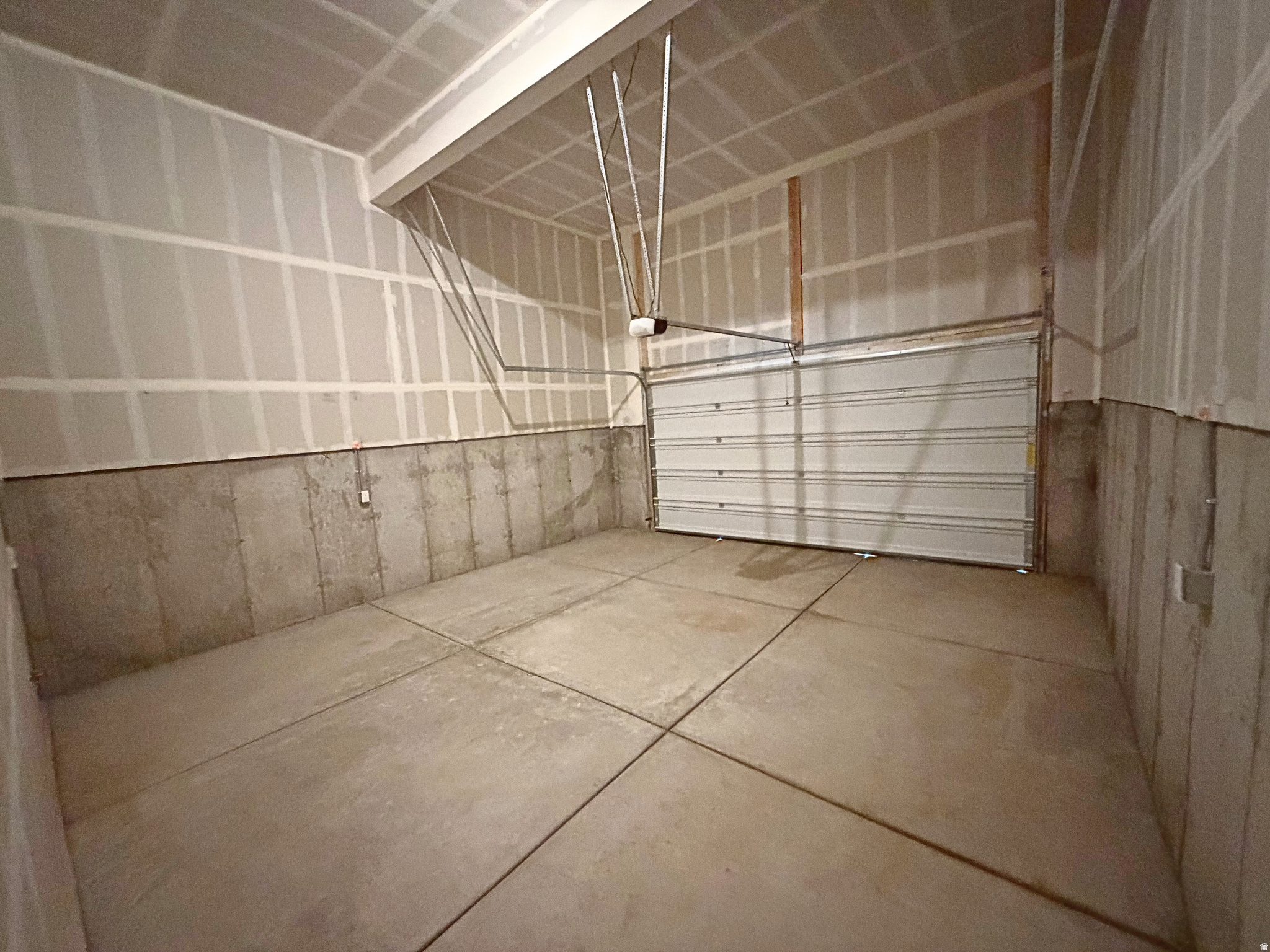 BEACON POINTE - Residential