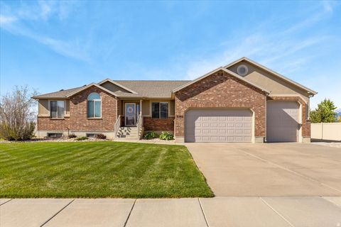 Photo of 3792 W 2200 S, Taylor, UT 84401 (MLS # 2154790)