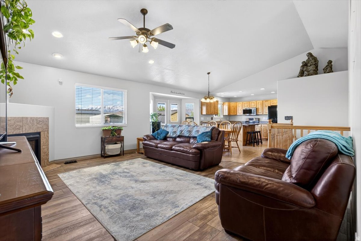 ALLEN ESTATES - Residential