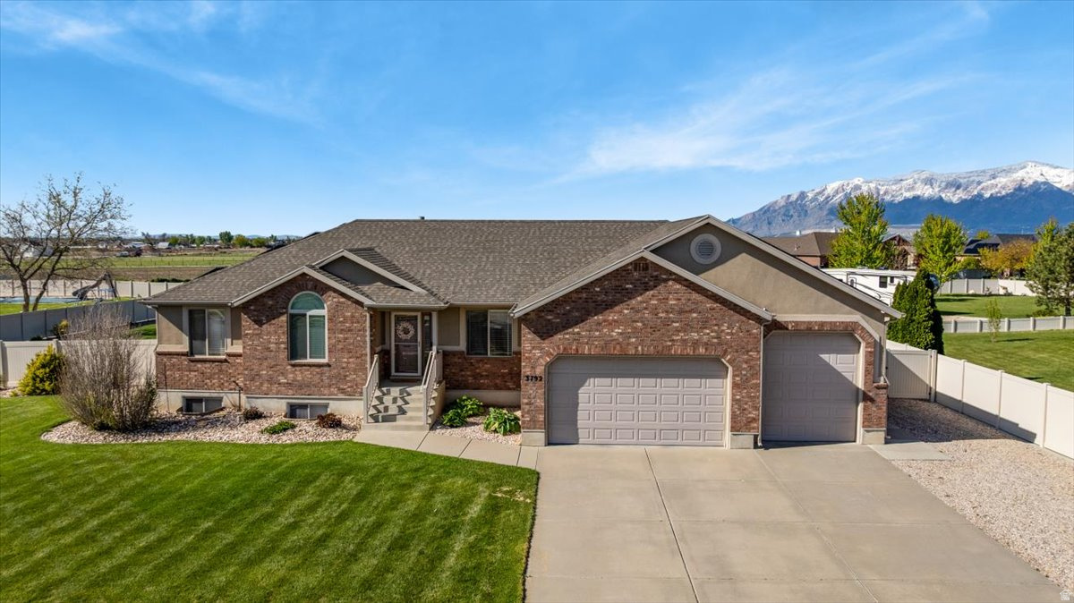 ALLEN ESTATES - Residential