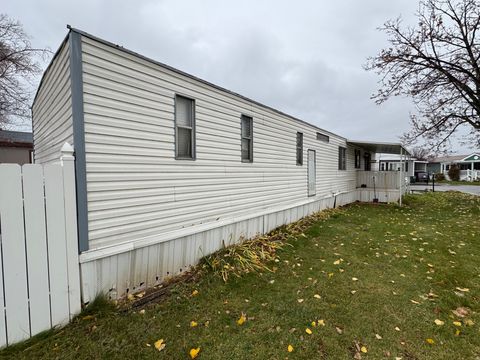 Tiny photo for 797 MONTE AZUL ST, Taylorsville, UT 84123 (MLS # 2123271)