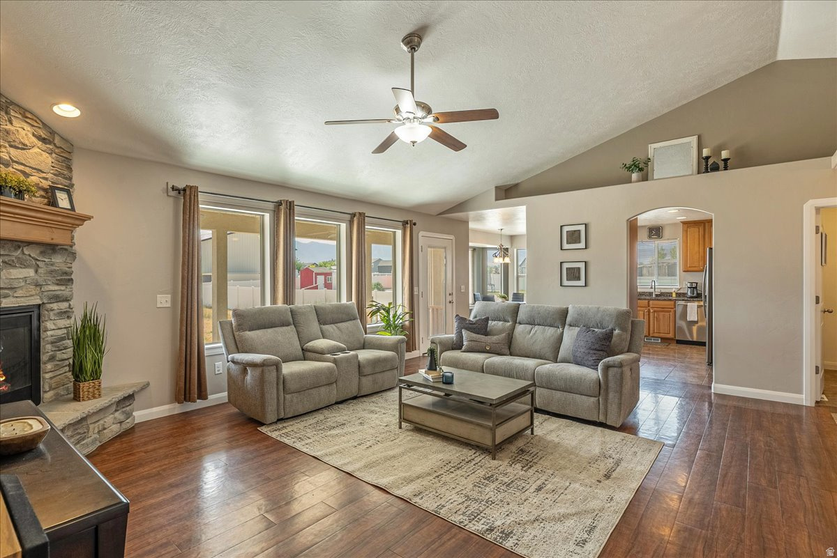 SPIRAL SPRINGS - Residential