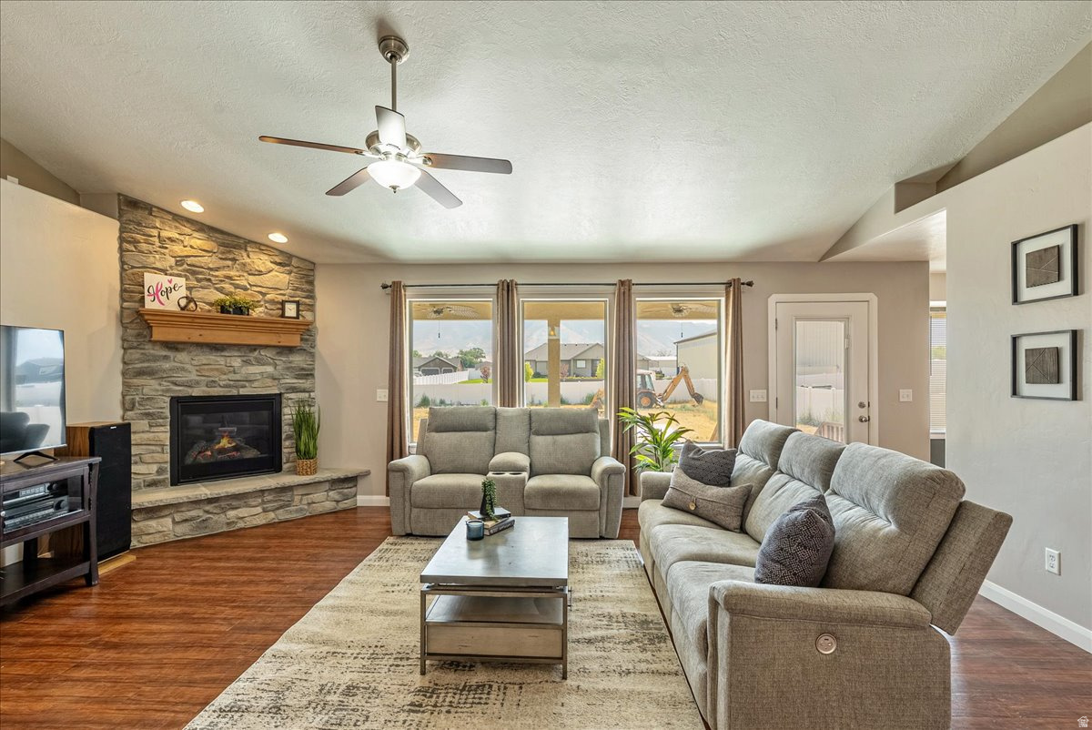 SPIRAL SPRINGS - Residential