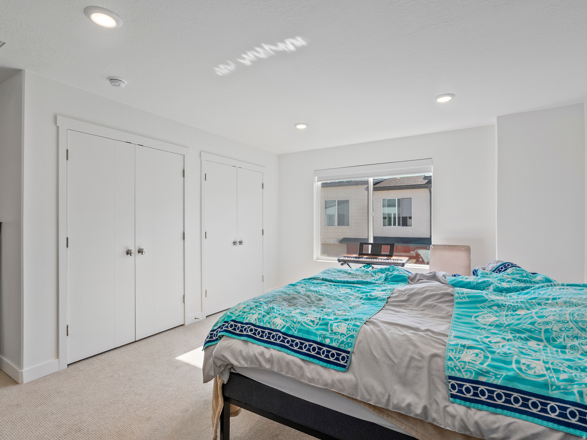 AXIS TOWNHOMES - Residential
