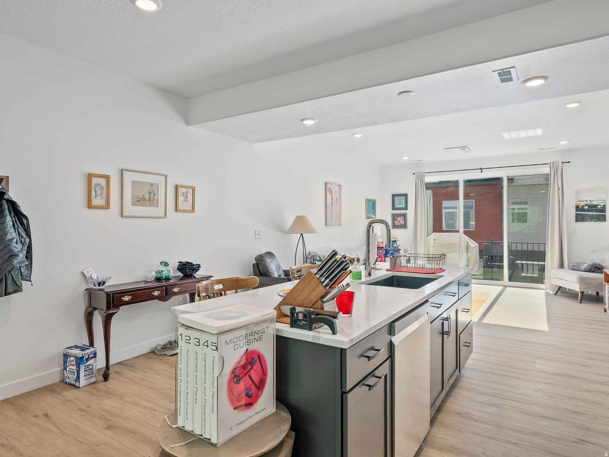 AXIS TOWNHOMES - Residential